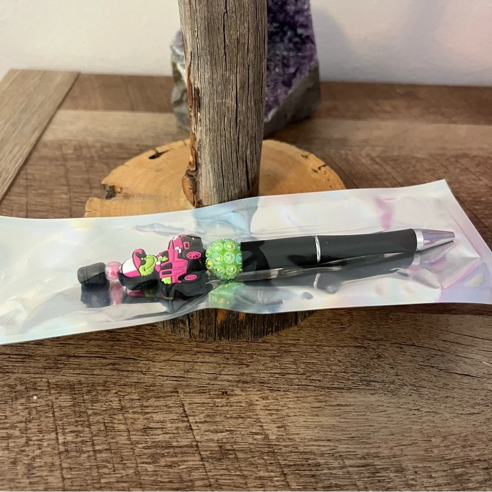 New Jeep & Turtle beaded Pen with refill